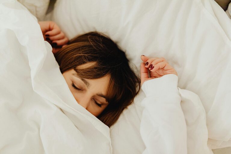 How to Choose the Right Pillow for Better Sleep